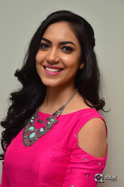 Ritu-Varma-At-Pelli-Choopulu-Movie-100-Days-Function